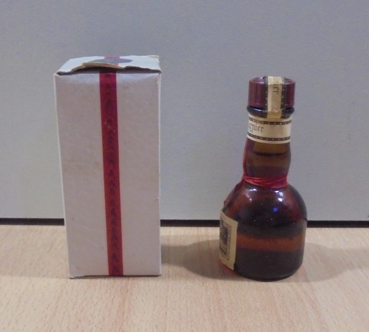 Vendora Grand Marnier λικέρ παλιό διαφημιστικό μπουκαλάκι μινιατούρα της Air France σφραγισμένο - Image 3