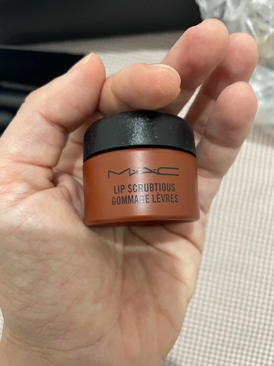 Vendora Scrub Mac για απολέπιση χειλιών