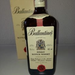 Vendora Σφραγισμενο Ουίσκι αντίκα του 1968 ,BALLANTINES,καινούργιο, στο κουτί του