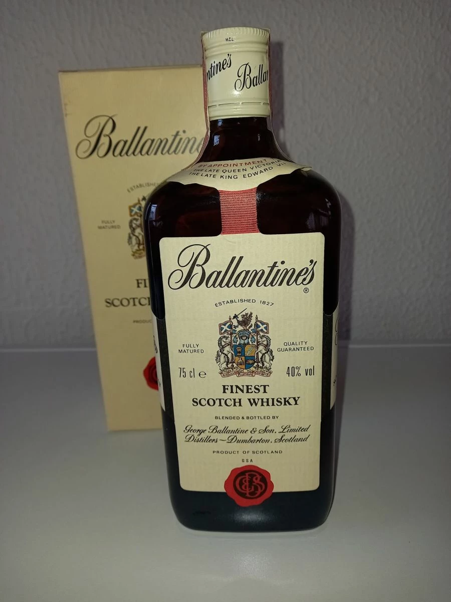 Vendora Σφραγισμενο Ουίσκι αντίκα του 1968 ,BALLANTINES,καινούργιο, στο κουτί του