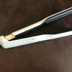 Vendora Πρέσα μαλλιών Bellissima Steam Elixir με ατμό και κεραμικές πλάκες.