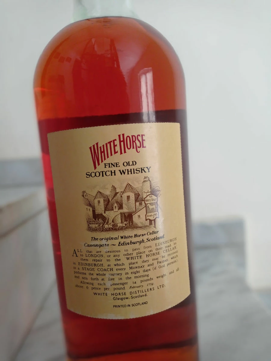 Vendora WHITE HORSE ουίσκι 4,5 Lit - Image 4