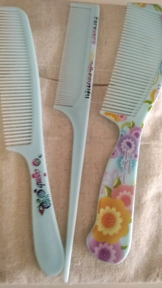 Vendora χτενες