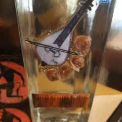 Vendora ΣΠΙΤΙΚΗ ΡΑΚΙ ΣΕ ΔΙΑΚΟΣΜΗΜΕΝΟ ΜΠΟΥΚΑΛΙ & 2 σουβερ ΟΛΑ ΥΓΡΟ ΓΥΑΛΙ!!!!