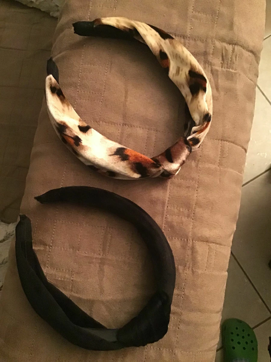 Vendora 2 στέκες για τα μαλλιά....