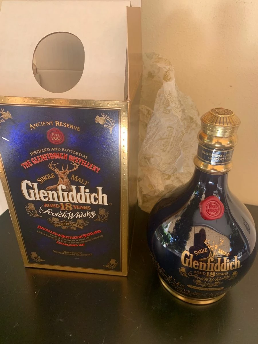 Vendora Κάβα Glenfiddich συλεκτικό σε προσελανη μπουκάλι