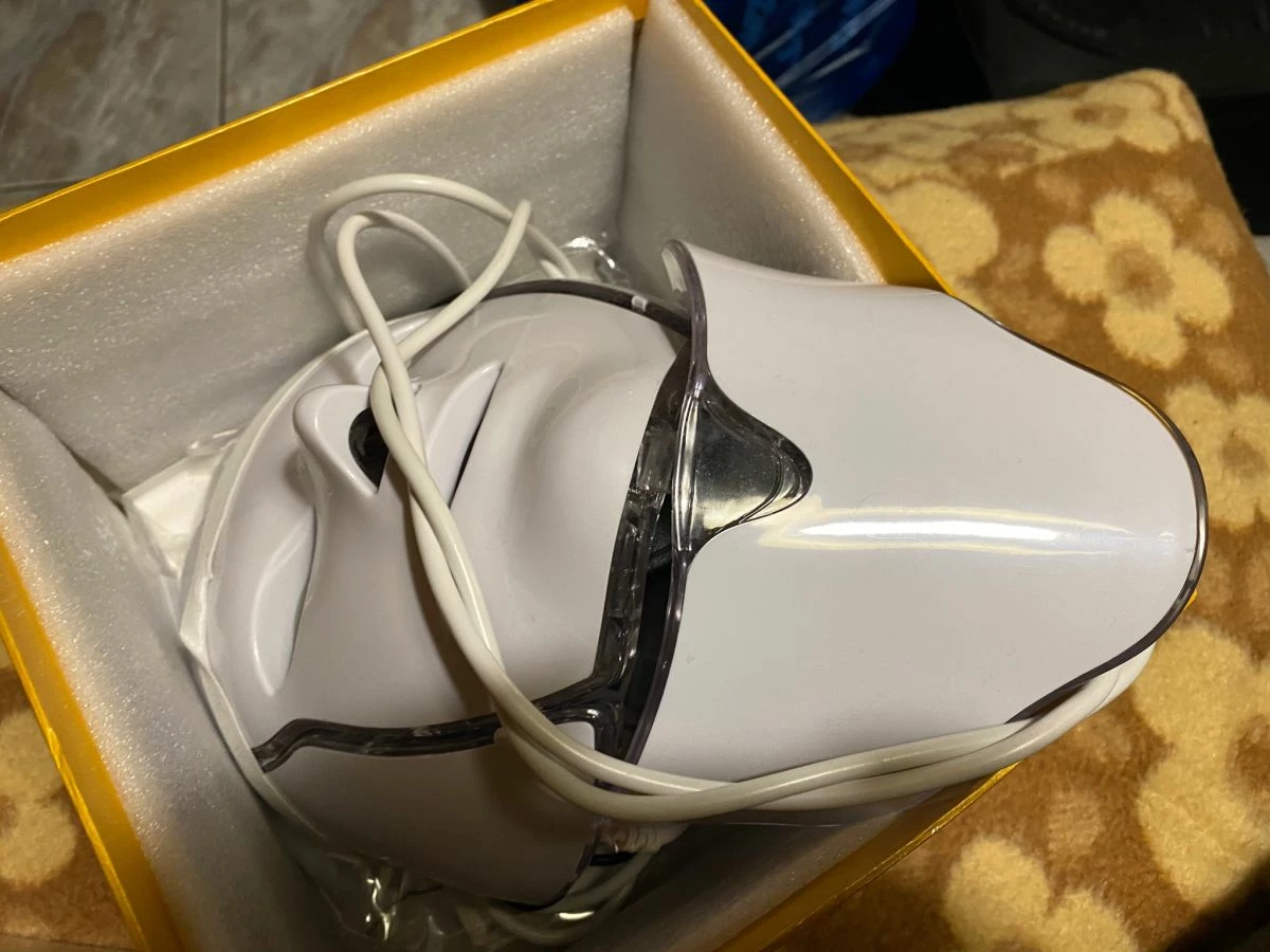 Vendora Μάσκα φωτοθεραπείας με LED (χωρίς επικίνδυνες UV),7 χρωμάτων με λαιμο.Βοηθαει την παραγωγή κολλαγόνου,πετυχαίνει συσφιξη,αραιωνει λεπτές γραμμές, εχει αντιβακτηριδιακη δραση.100% ασφαλής.καινουργια - Image 5