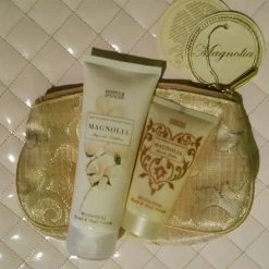 Vendora Νεσεσέρ με κρέμες άρωμα μανώλιας Marks & Spencer