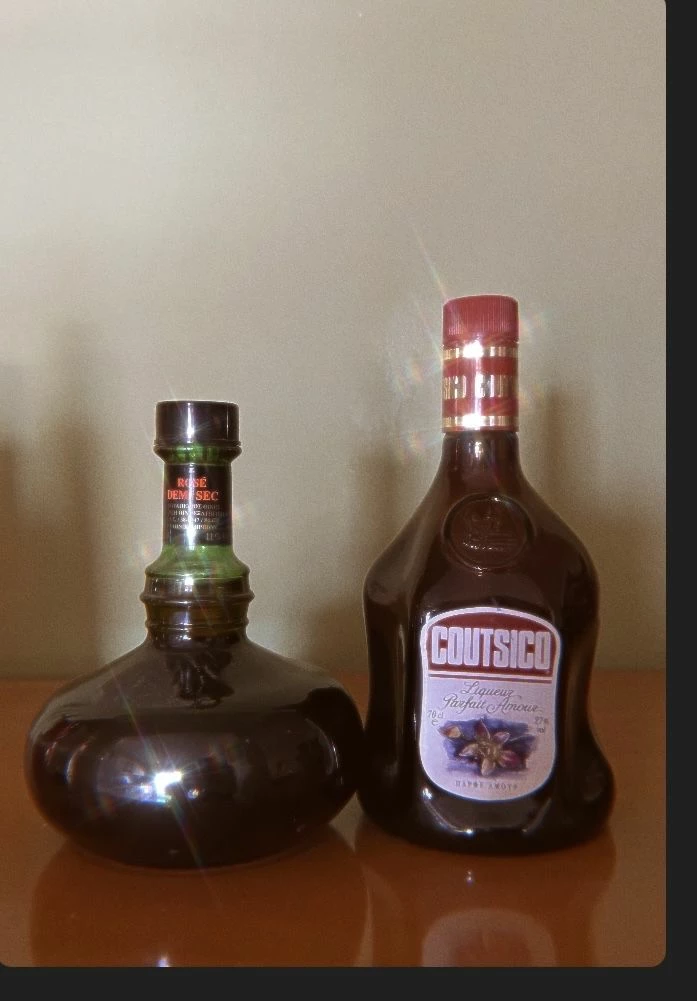 Vendora ΣΥΛΛΕΚΤΙΚΑ ΜΠΟΥΚΑΛΙΑ! ΓΕΜΑΤΑ! ΔΕΝ ΚΥΚΛΟΦΟΡΟΥΝ!