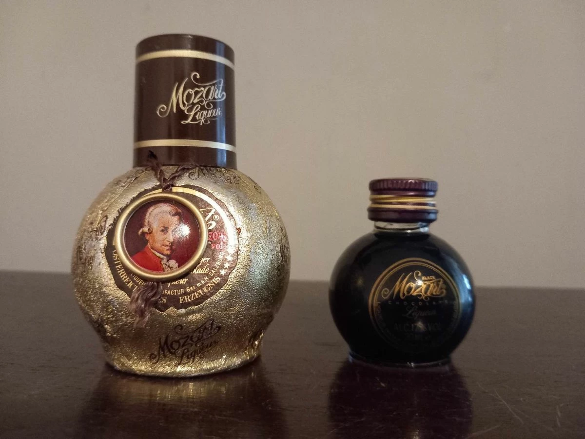 Vendora 2ΤΜΧ ΜΙΝΙΑΤΟΥΡΕΣ ΠΟΤΑ ΛΙΚΕΡ, ΔΕΚΑΕΤΙΑΣ ΤΟΥ ΄80. ΣΥΛΛΟΓΗ.