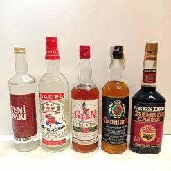 Vendora Πέντε σφραγισμένα παλιά ποτά .