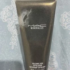 Vendora Scrub απολέπισης Mac Cosmetics