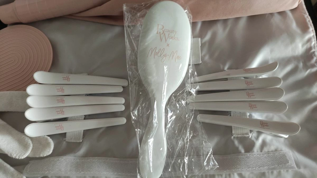Vendora BEAUTY WORKS X MOLLY-MAE ΨΑΛΙΔΙ ΚΑΙΝΟΥΡΓΙΟ ΓΙΑ ΜΠΟΥΚΛΕΣ - Image 5