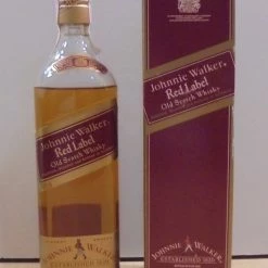 Vendora Johnnie Walker Scotch Whisky Red Label 700ml από την δεκαετία του '90 καινούριο με το κουτί του