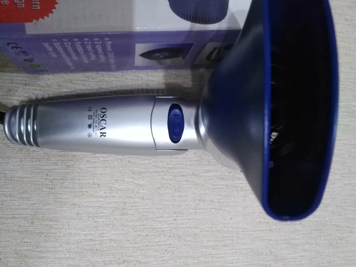 Vendora Σεσουάρ ταξιδιού με αναδιπλούμενη λαβή.