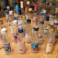 Vendora Μπουκάλια ούζου μεταχειρισμενα 41 τεμαχια