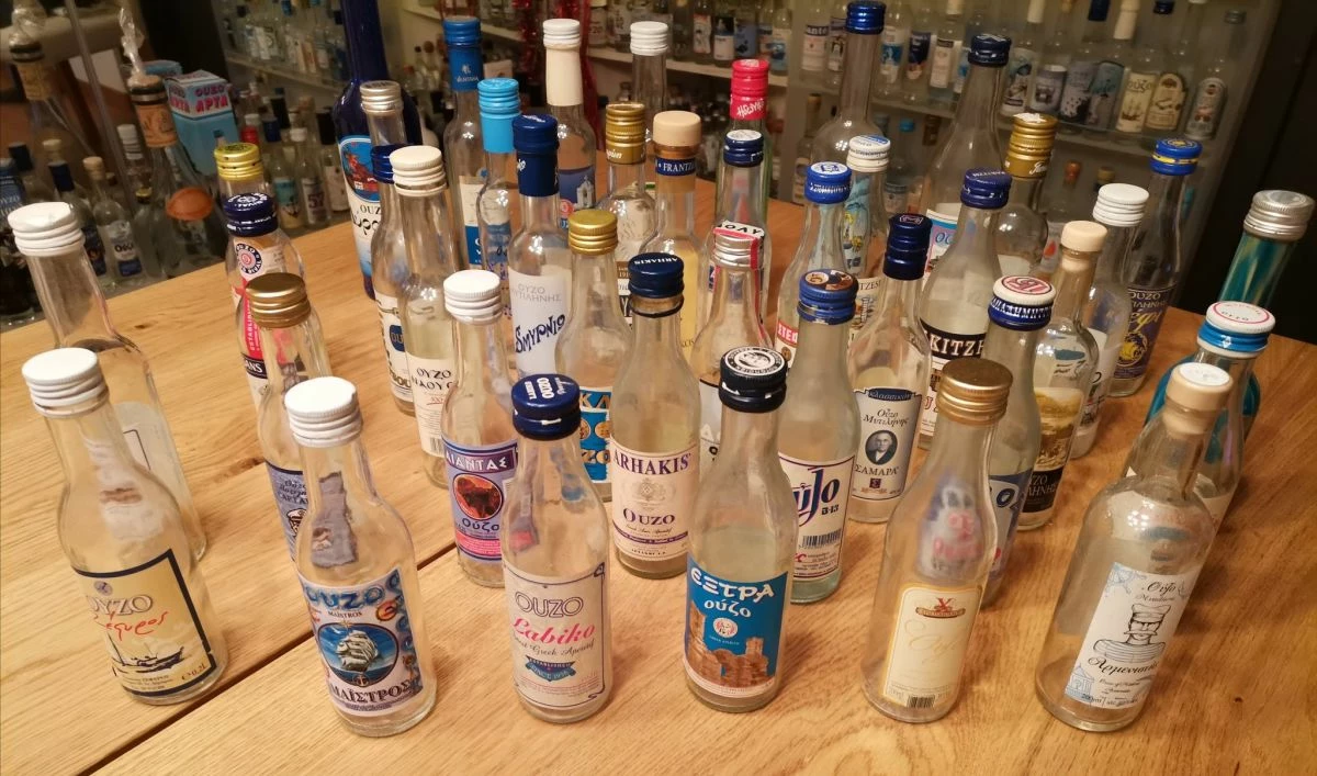 Vendora Μπουκάλια ούζου μεταχειρισμενα 41 τεμαχια